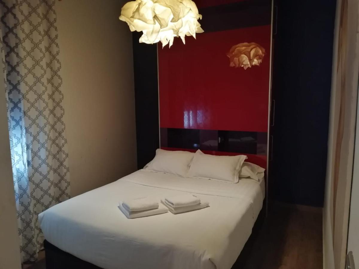 Apartamento Gutenberg Valenza Esterno foto