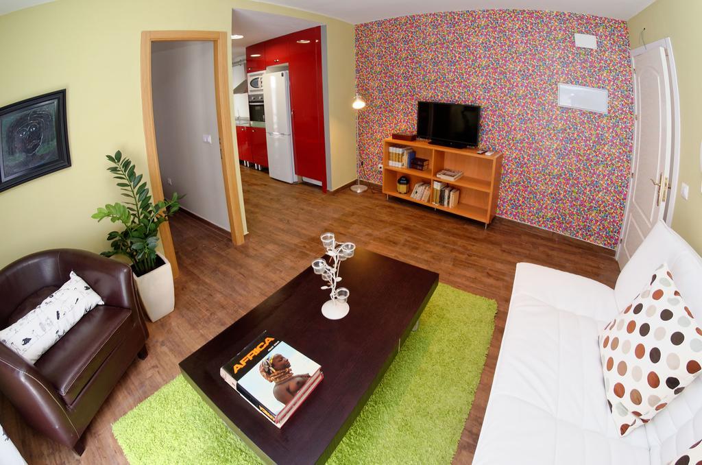 Apartamento Gutenberg Valenza Esterno foto
